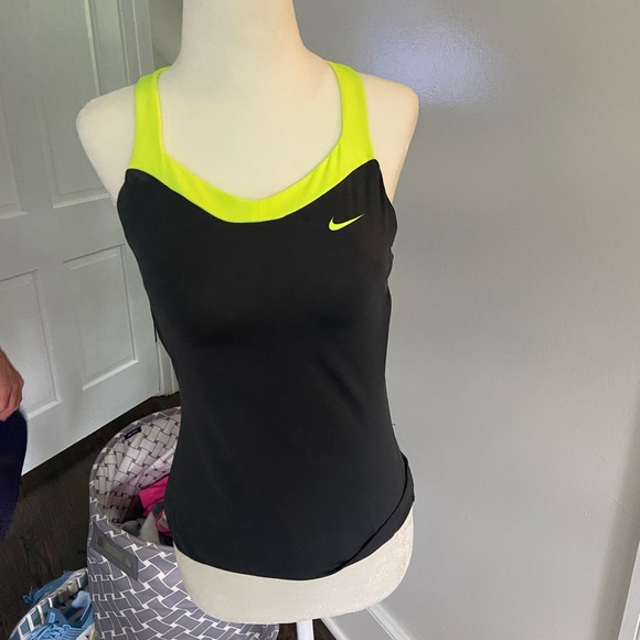 Nike Tank top - Picture 1 of 3